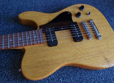 G&amp;L USA Korina Asat Junior II P90 met Tolex case, 1 van 100