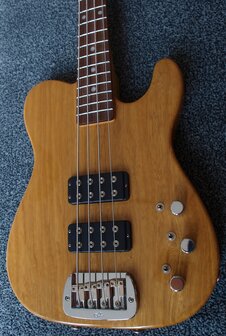 G&amp;L USA limited Korina Asat Bass, Aged Natural Gloss with luxury Tolex case