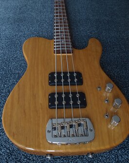 G&amp;L USA limited Korina Asat Bass, Aged Natural Gloss with luxury Tolex case