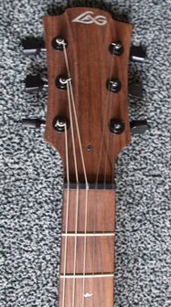 L&acirc;g Imperator I100-HOS Honey Shadow Prototype, uniek exemplaar handbuilt in Frankrijk door de master luthiers van L&acirc;g