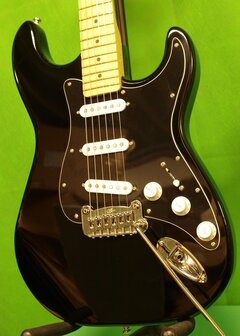 G&amp;L Tribute Legacy Limited, black gloss