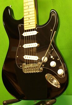 G&amp;L Tribute Legacy Limited, black gloss