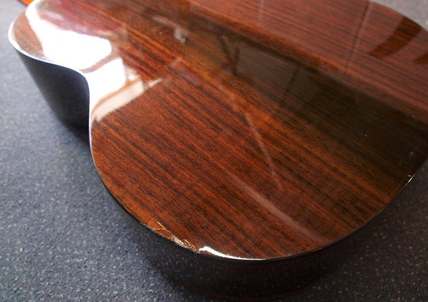 Martinez MCG 30 Cedar top / rosewood fingerboard, damaged