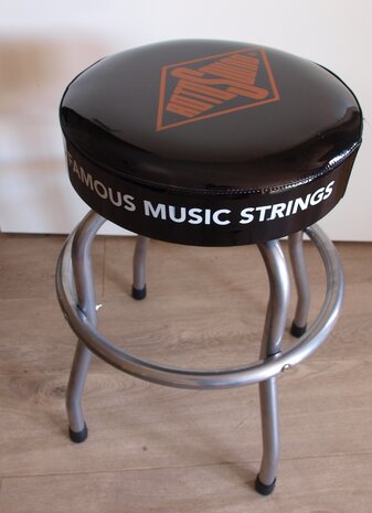 Rotosound barkruk ca 60 cm hoog, met 33 cm diameter logo kusse