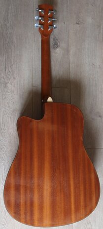 Rosen R235 dreadnought, massief spruce bovenblad