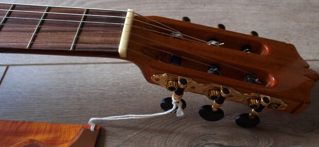 Martinez klassieke gitaar, MC-48C, Cedar Sapele Spanish heel, volwassen maat