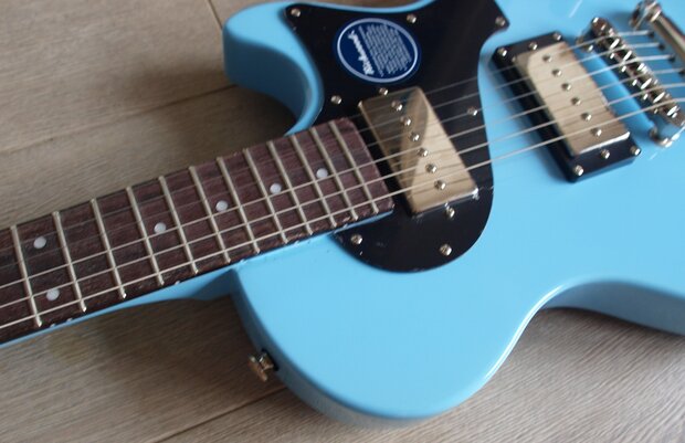 Richwood Master Series electric guitar "Retro Special" Irvine Blue