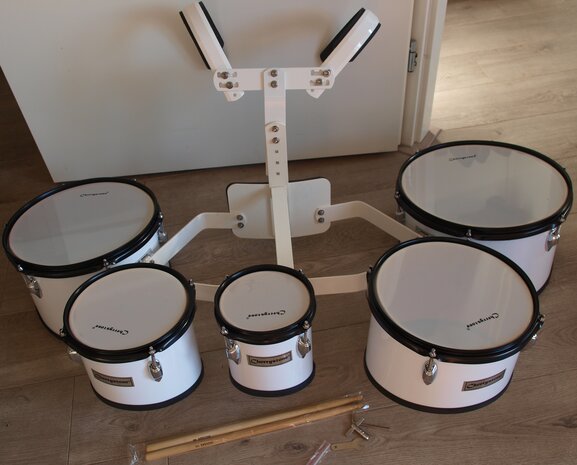 5-delige marching drumset met draagstel